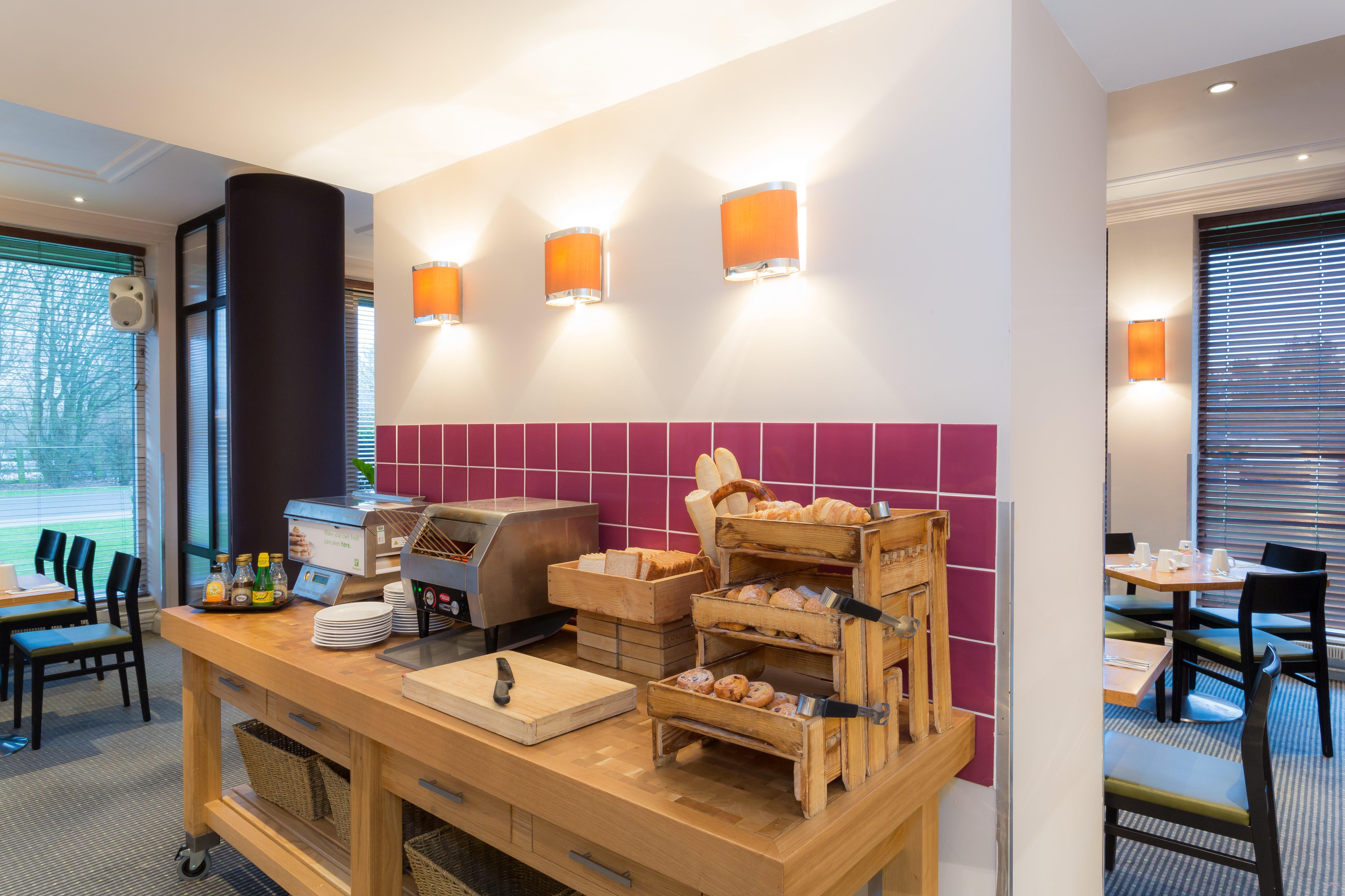 Cambridge By Ihg Hotel 4*
