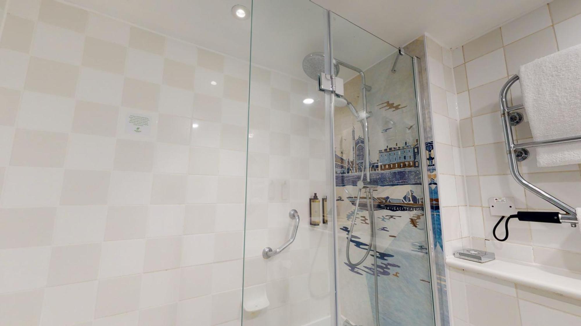 Cambridge By Ihg Hotel 4*