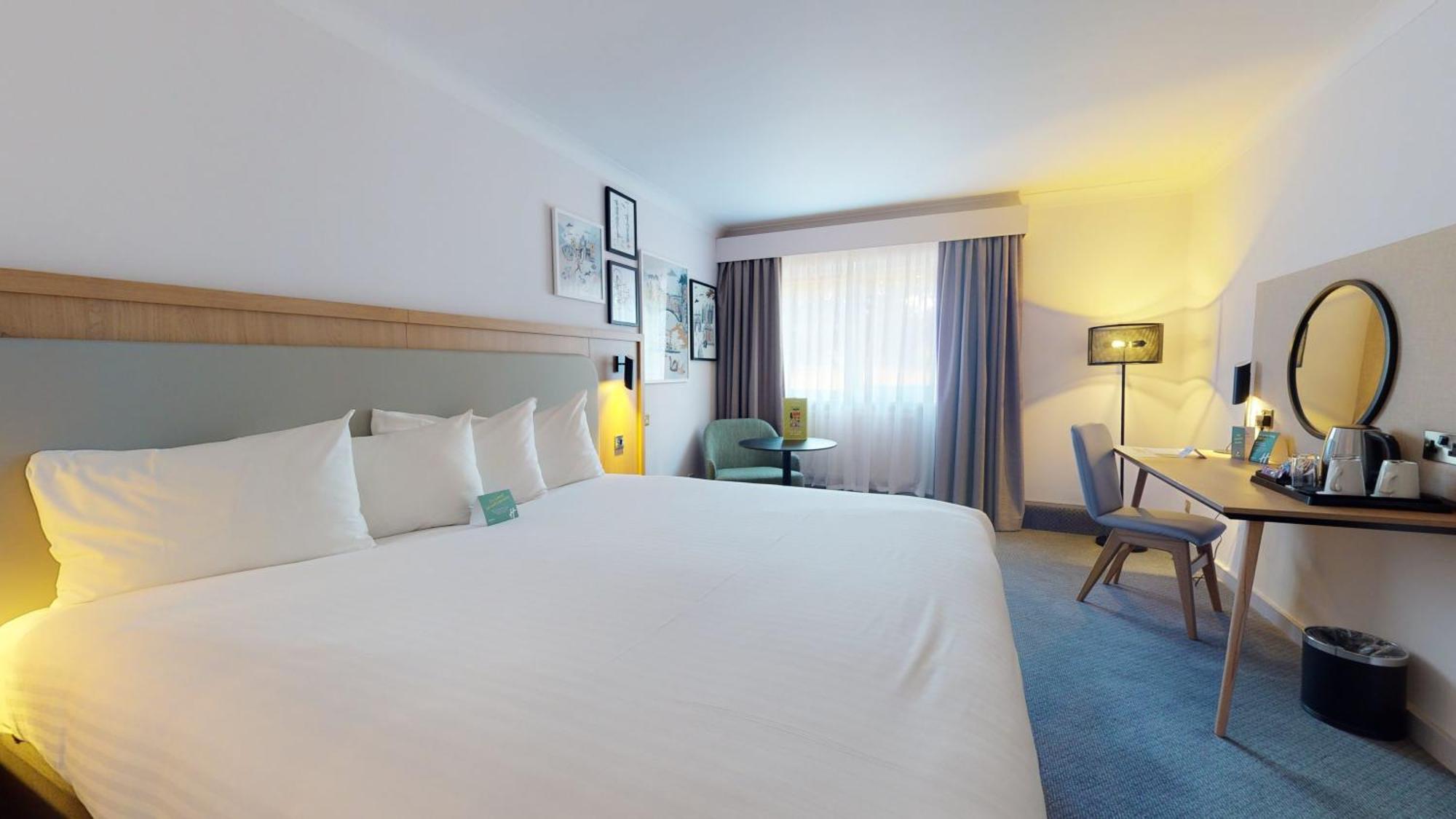 Cambridge By Ihg Hotel 4*