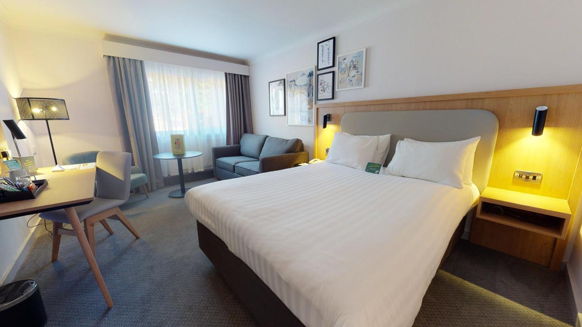 Cambridge By Ihg Hotel 4*