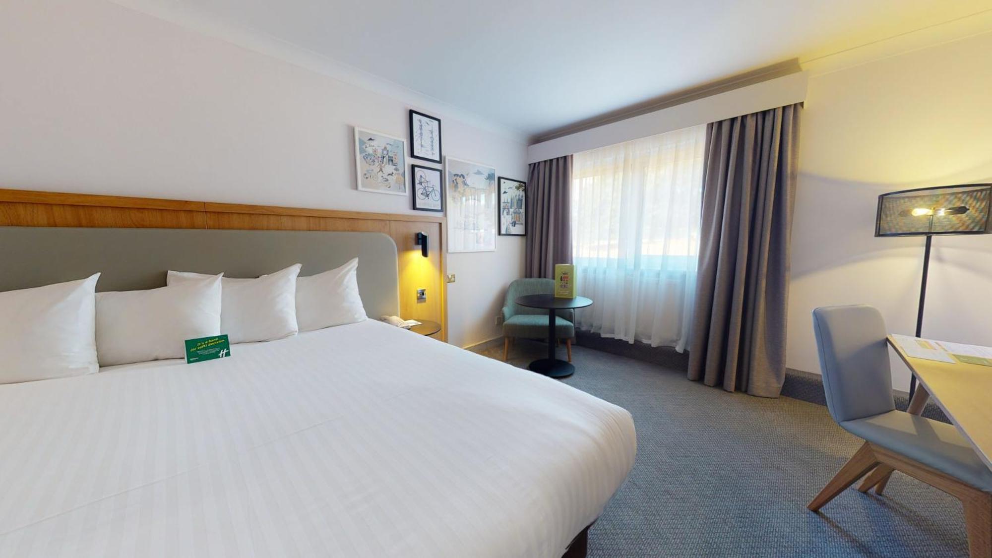 Cambridge By Ihg Hotel 4*